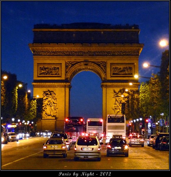 047-12-04-20-007-Paris-Night.jpg